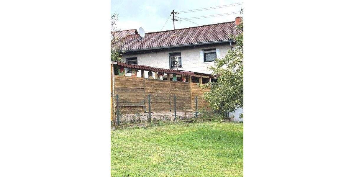 Einfamilienhaus Schwalbach Hülzweiler - 5 Zimmer, 123 m&sup2;, 129.000&euro; | Angebot:25667219
