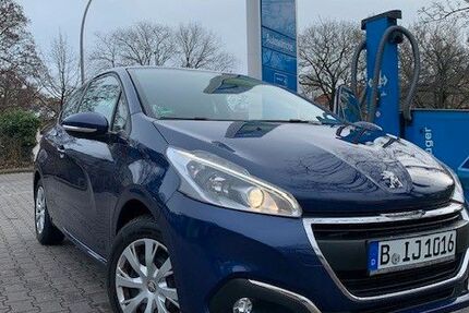 Peugeot 208 137.000 km 3.850 &euro; Schönefeld 12529