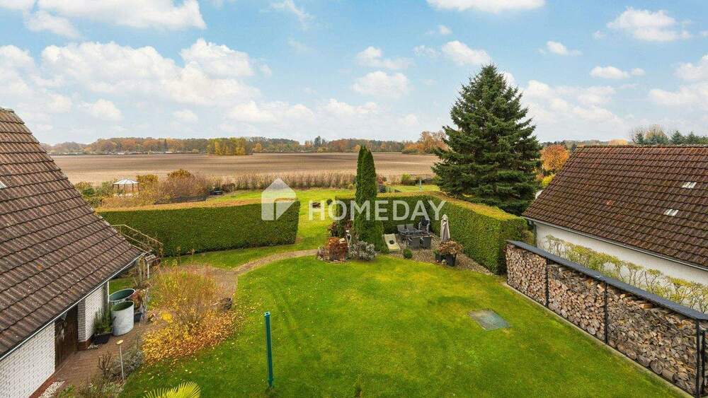 Familienidylle am Feldrand - großzügiges EFH mit Einliegerwohnung und Gartenparadies 5 zimmer