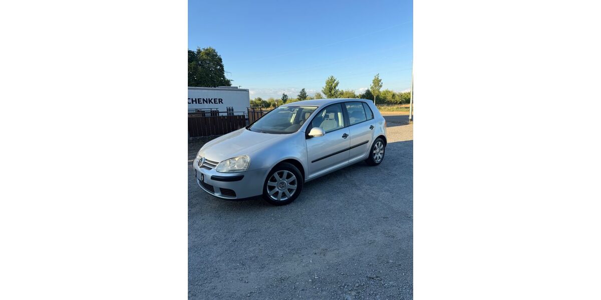 VW Golf 207.000 km 2.500 &euro; Neuried 77743