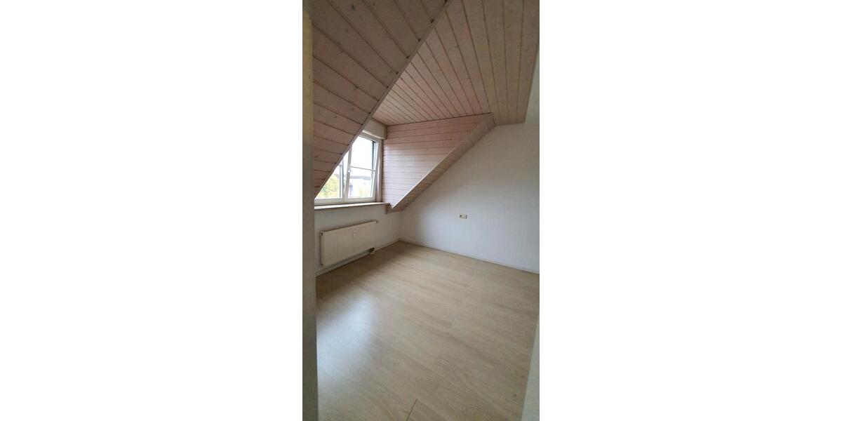 Dachgeschoßwohnung Rheinfelden (Baden) - 3 Zimmer, 87 m&sup2;, 330.000&euro; | Angebot:26702023