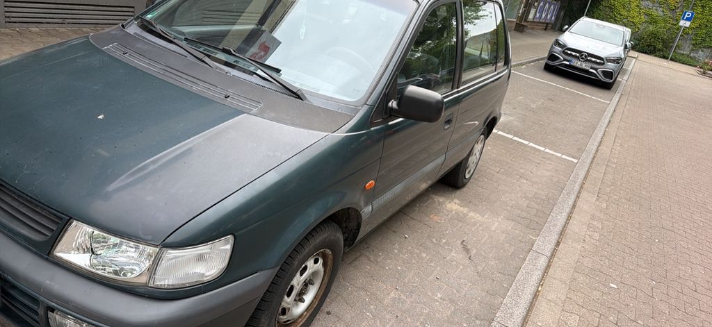 Mitsubishi Space Runner 213.740 km 1.999 &euro; Wörth am Rhein 76744