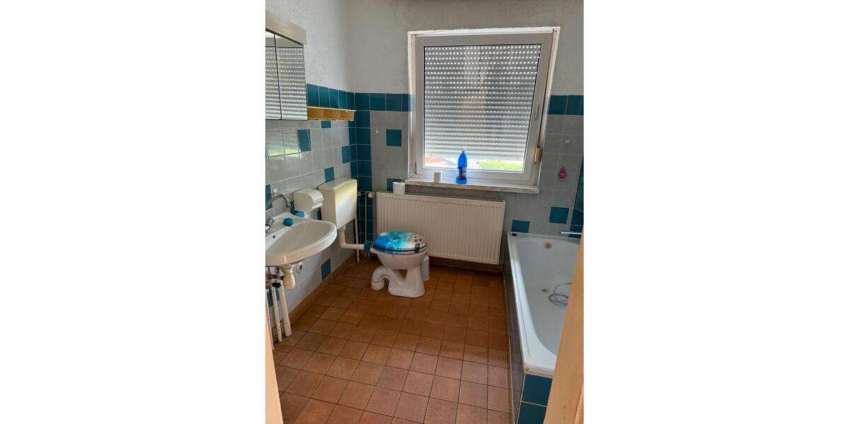 Einfamilienhaus Sollstedt - 8 Zimmer, 125 m&sup2;, 125.000&euro; | Angebot:27127862