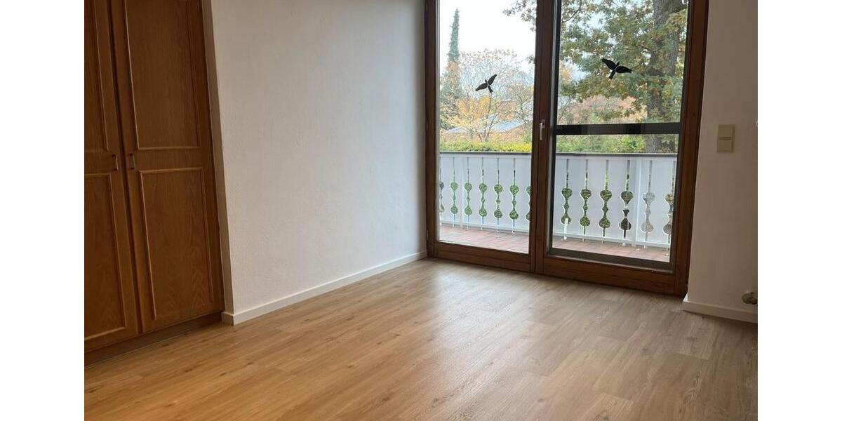 Doppelhaushälfte Gräfelfing - 7 Zimmer, 210 m&sup2;, 4.995&euro; | Angebot:23216909