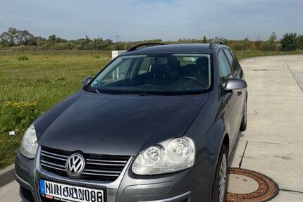 VW Golf 210.000 km 2.500 &euro; Rostock 18055