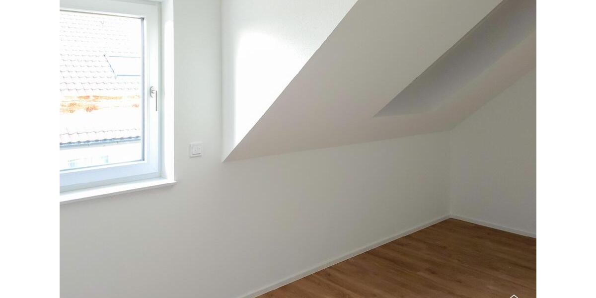 Dachgeschoßwohnung Bretzfeld - 3 Zimmer, 89 m&sup2;, 1.270&euro; | Angebot:24711271