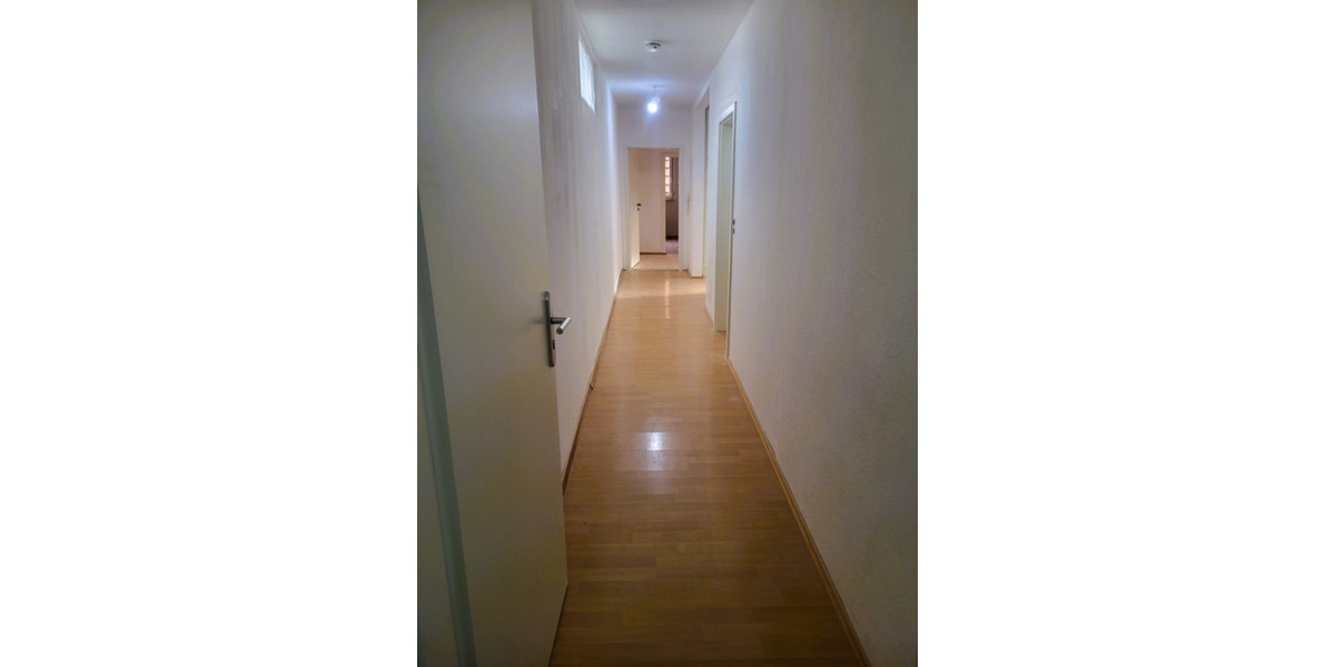 Etagenwohnung Bad Königshofen im Grabfeld - 4 Zimmer, 96 m&sup2;, 690&euro; | Angebot:25542959