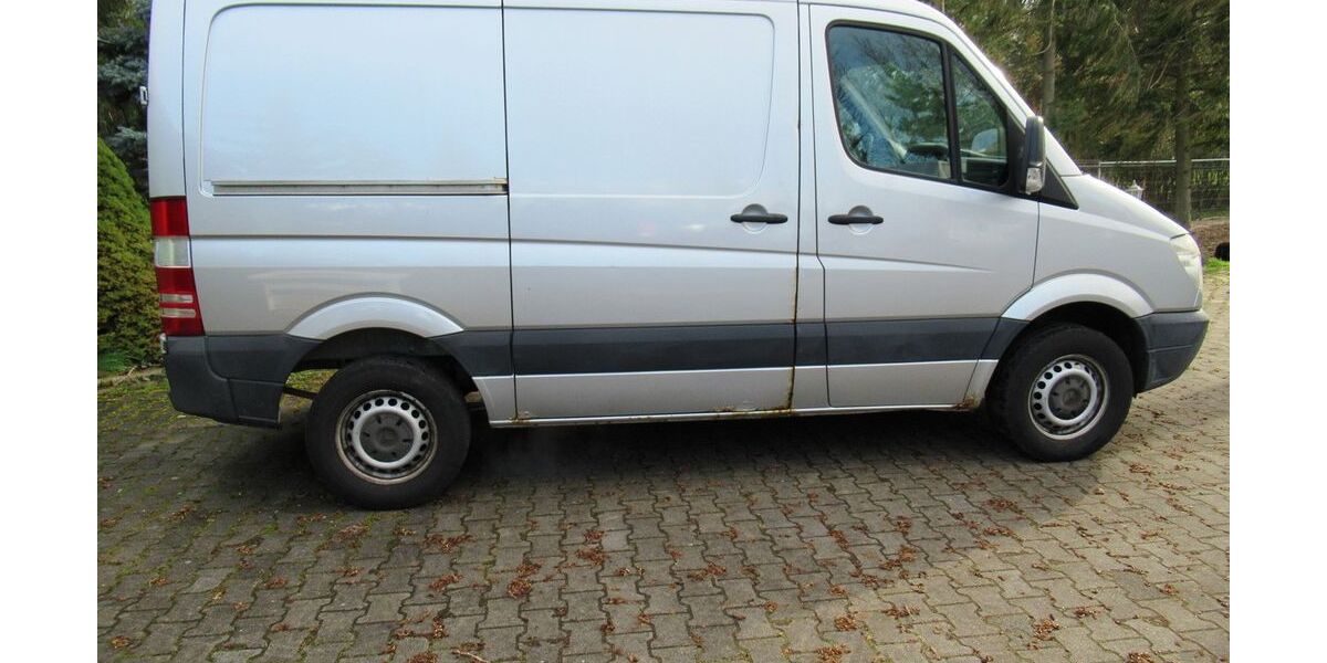 Mercedes-Benz Sprinter 146.000 km 6.980 € Gröbern bei Meissen 01689
