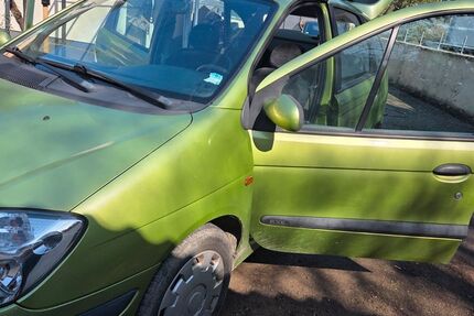 Renault Scenic 215.000 km 1.100 &euro; Lennestadt 57368