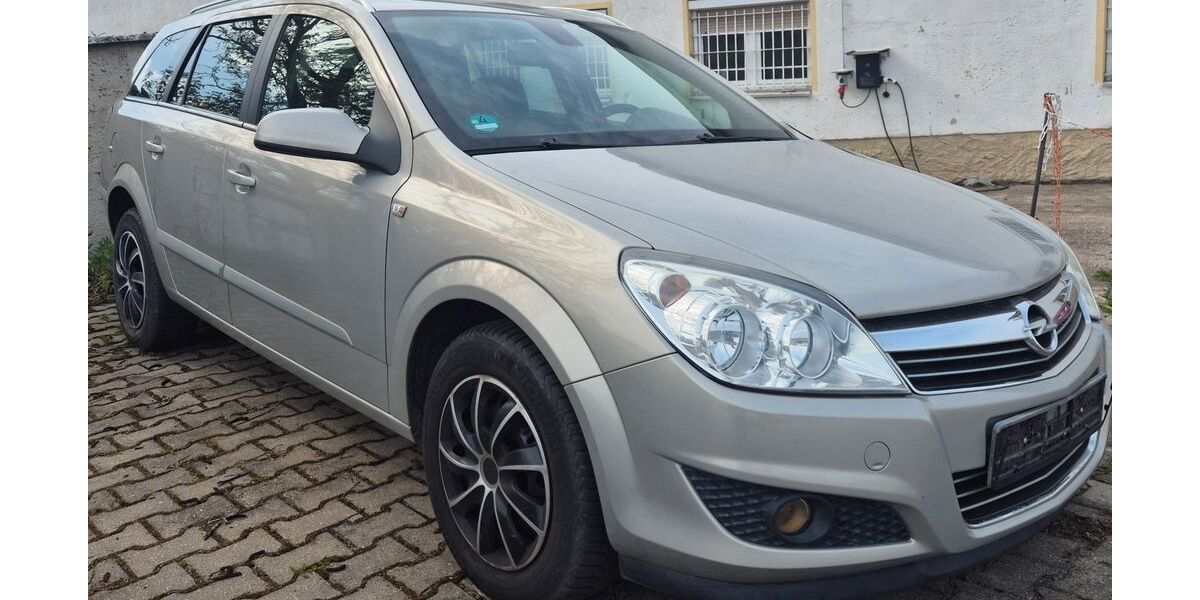 Opel Astra 89.000 km 3.985 &euro; Frohburg 04654