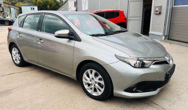 Toyota Auris 133.709 km 12.500 € Berlin 13581