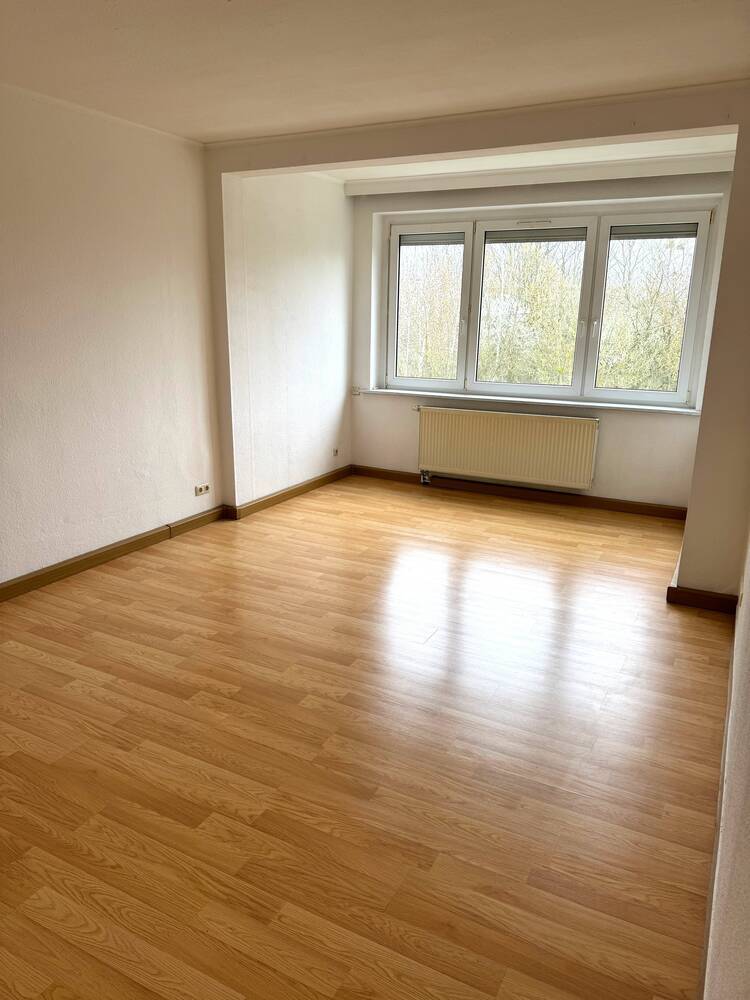 Schöne 3 Zimmer Wohnung im 1. OG mit ca. 86qm und Garten - frei ab sofort!