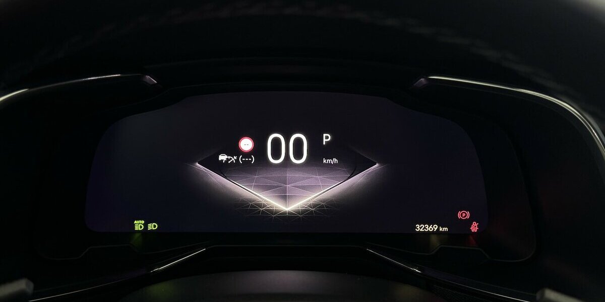 DS Automobiles DS7 Blue HDI 130 Étoile LED Nachtsicht Pano 32.400 km 29.320 &euro; Lich 35423