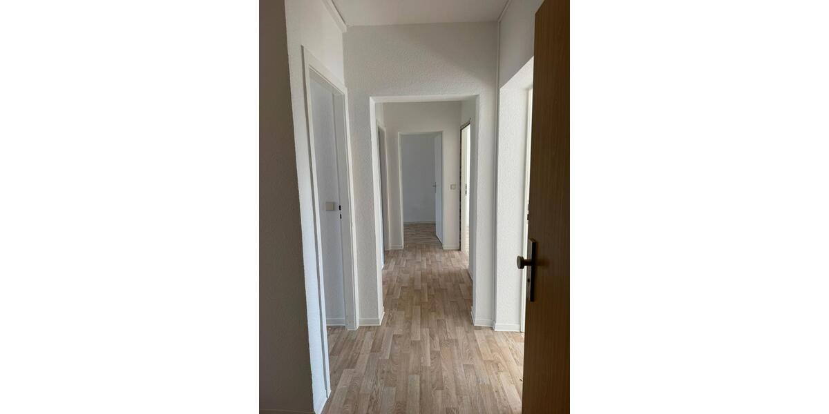 Etagenwohnung Lindow (Mark) - 4 Zimmer, 76 m&sup2;, 568&euro; | Angebot:25992786