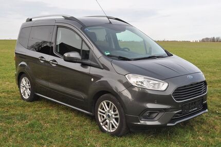 Ford Tourneo Courier 58.000 km 12.400 &euro; Mannheim 68305