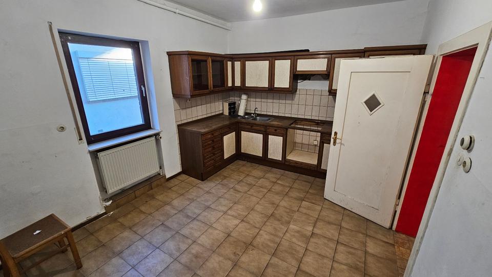 Einfamilienhaus Hösbach - 9 Zimmer, 162 m&sup2;, 360.000&euro; | Angebot:26879364
