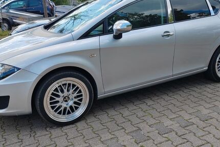 Seat Leon 197.000 km 6.750 &euro; Münchenbernsdorf 07589
