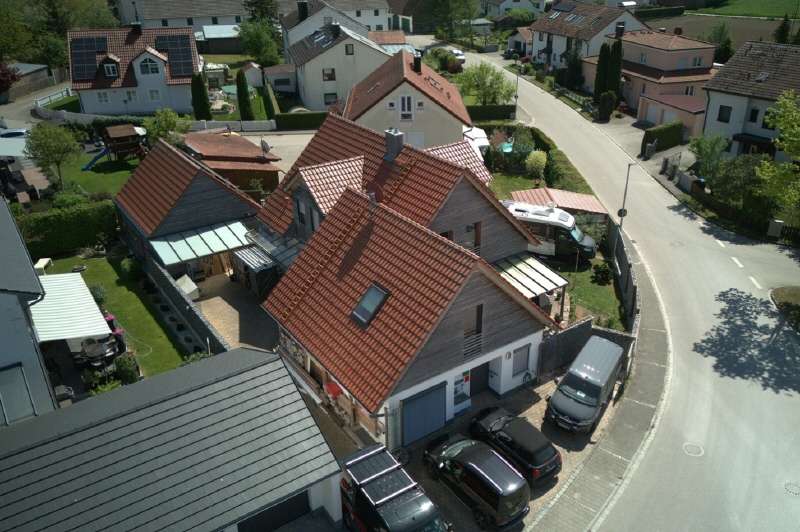Haus zum Kaufen in Hebertshausen 1.630.000 € 244 m²