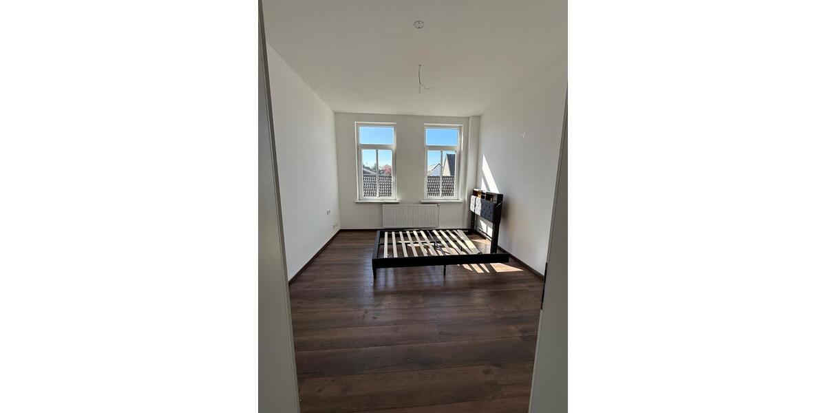 Etagenwohnung Bremerhaven Wulsdorf - 5 Zimmer, 110 m&sup2;, 825&euro; | Angebot:26412791