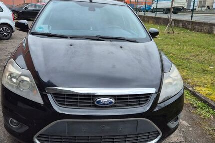 Ford Focus 165.123 km 2.950 &euro; Dietzenbach 63128