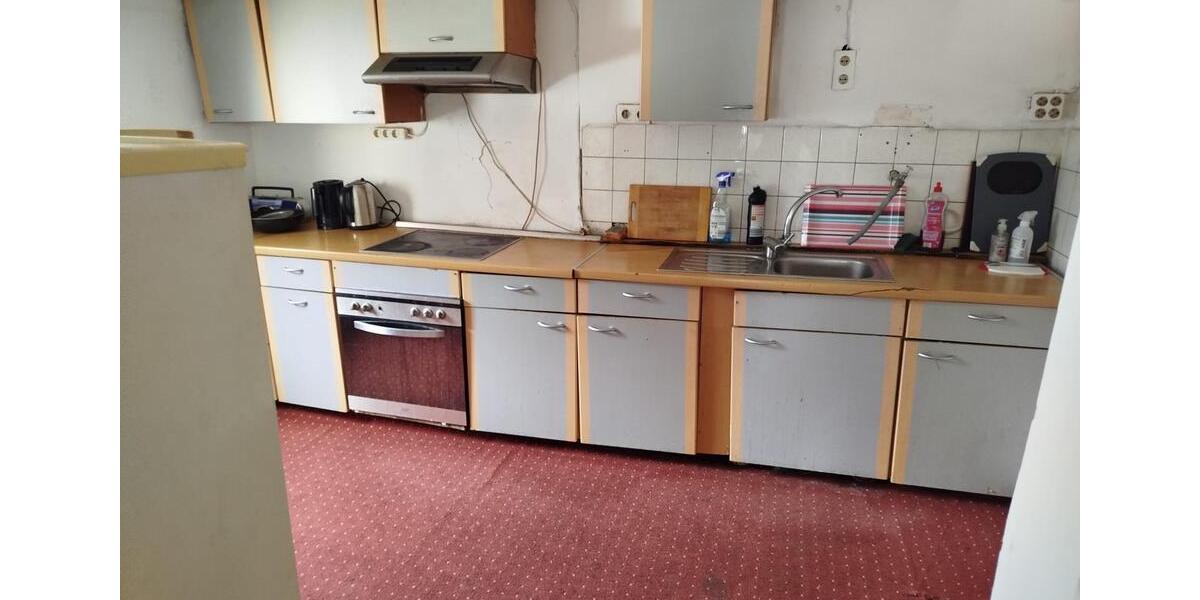 Mehrfamilienhaus, Wohnhaus Geldersheim - 9 Zimmer, 180 m&sup2;, 149.000&euro; | Angebot:27014385