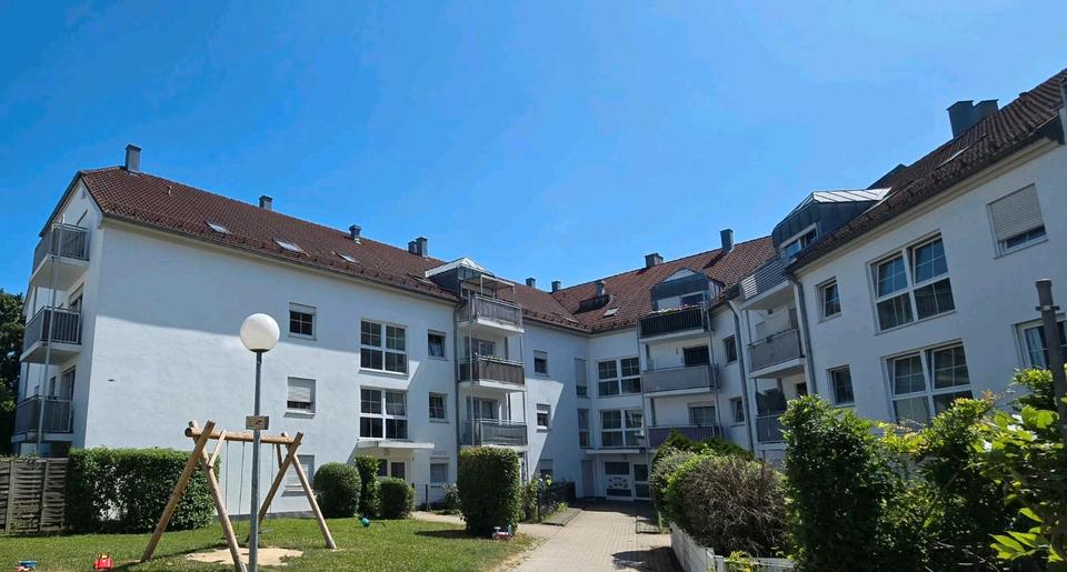 Dachgeschoßwohnung Ampfing - 3 Zimmer, 83 m&sup2;, 700&euro; | Angebot:26366343