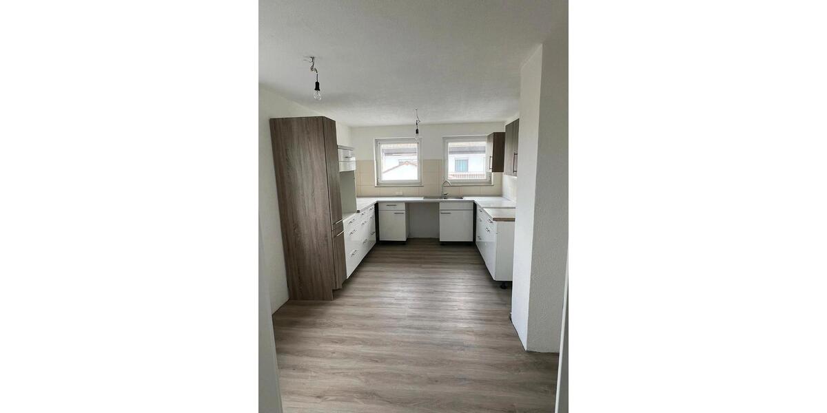 Etagenwohnung Münsingen - 4 Zimmer, 90 m&sup2;, 960&euro; | Angebot:26063408