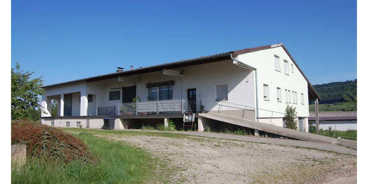 Mehrfamilienhaus, Wohnhaus Rielasingen-Worblingen Rielasingen - 8 Zimmer, 210 m&sup2;, 680.000&euro; | Angebot:25668033
