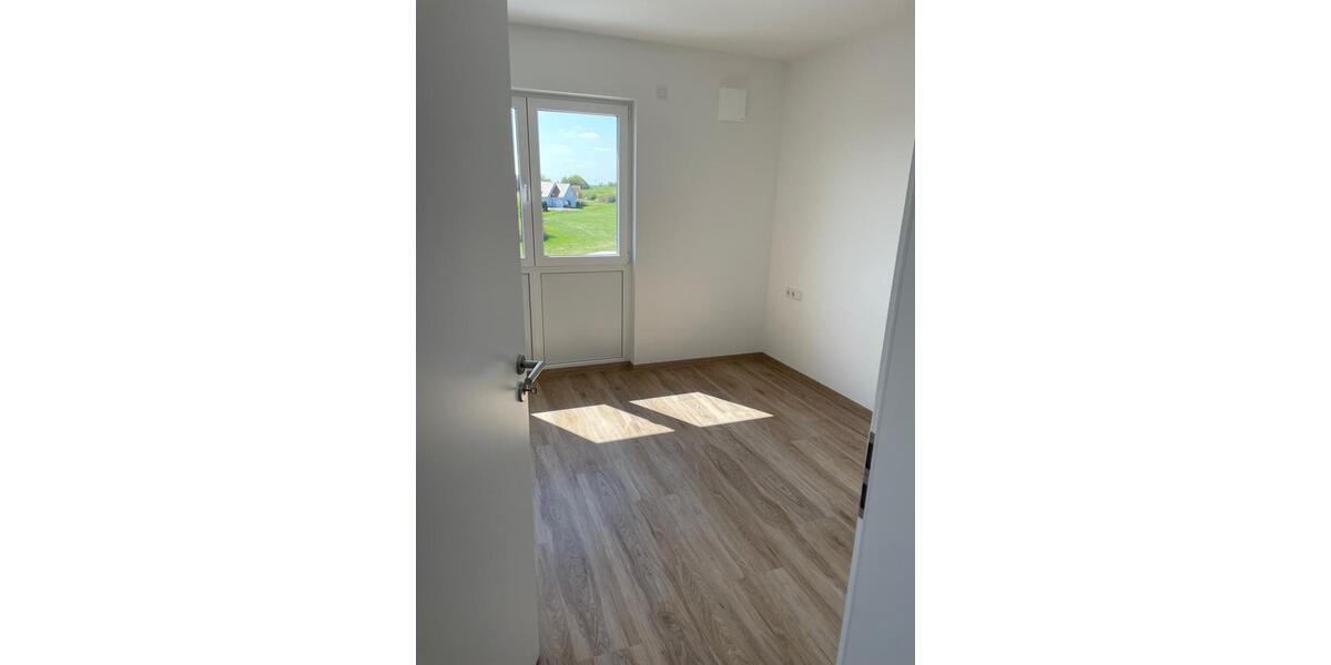 Dachgeschoßwohnung Bad Windsheim - 3 Zimmer, 73 m&sup2;, 880&euro; | Angebot:26296551