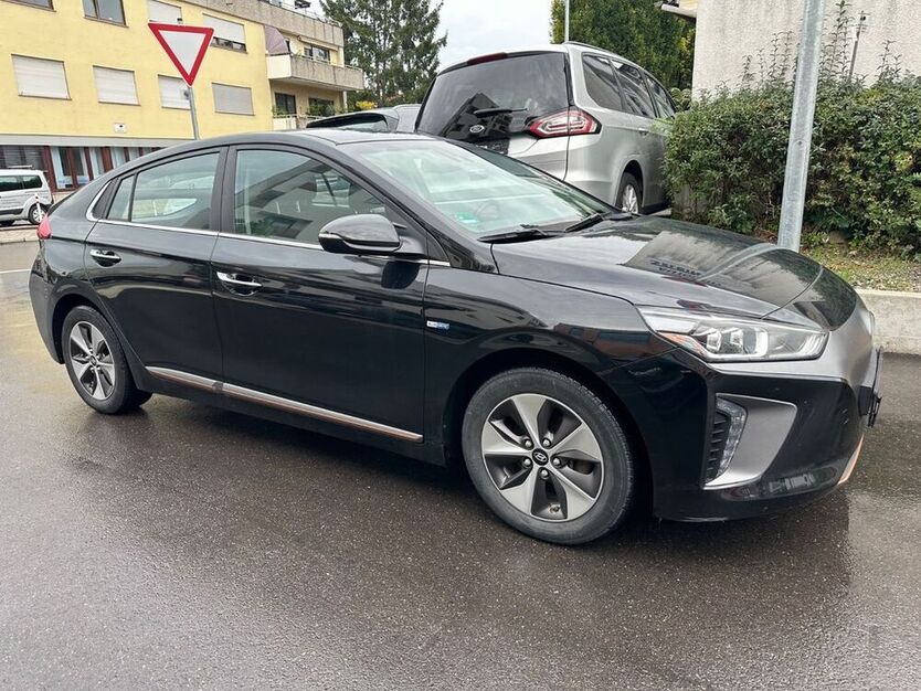 IONIQ