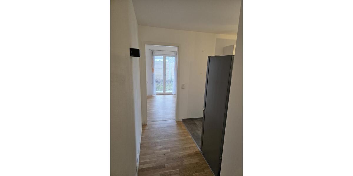 Erdgeschoßwohnung Kelheim - 3 Zimmer, 83 m&sup2;, 590&euro; | Angebot:25080960