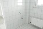 Renovierte Wohnung in gepflegtem Haus mit saniertem BadeZimmer und Balkon, ca.76m² im Eichholz.