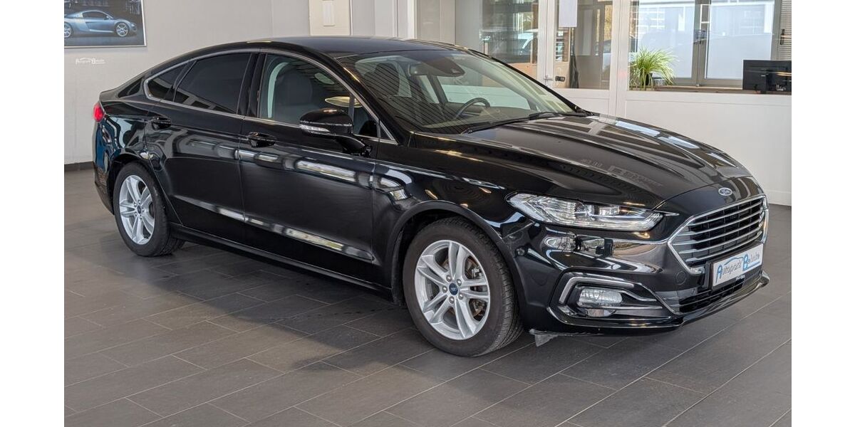 Ford Mondeo 53.927 km 15.950 &euro; Achim Bierden 28832