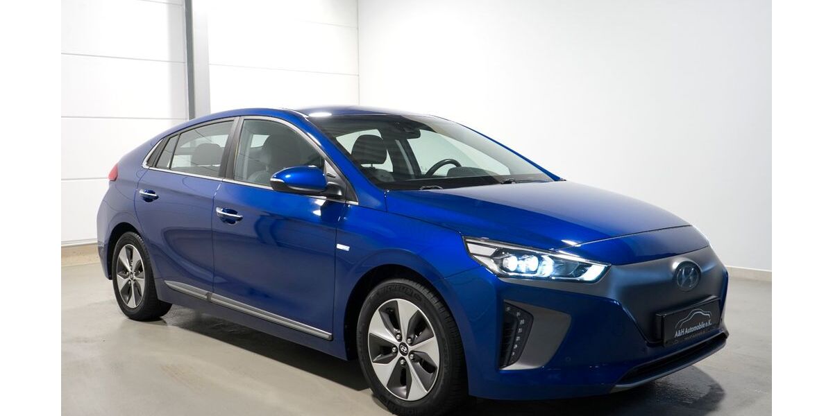 Hyundai IONIQ 28.506 km 17.690 &euro; Hürth bei Köln 50354