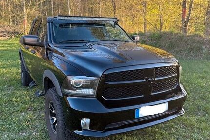 Dodge RAM 185.000 km 21.900 &euro; Kümmersbruck 92245