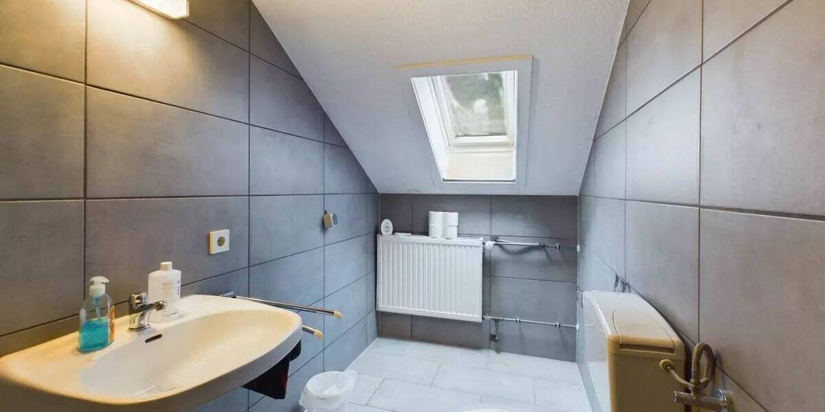 Einfamilienhaus Waxweiler - 9 Zimmer, 280 m&sup2;, 369.000&euro; | Angebot:26203615