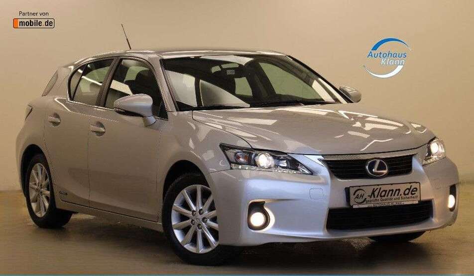 Lexus CT 200h 25.638 km 15.499 € Teltow 14513