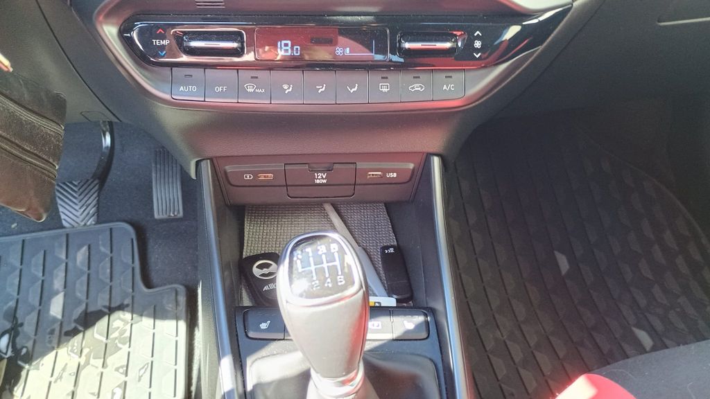 Hyundai i20 20.000 km 14.000 &euro; Großrosseln 66352