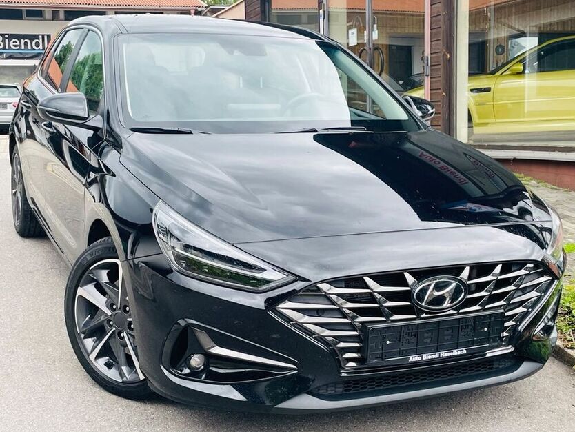 i30