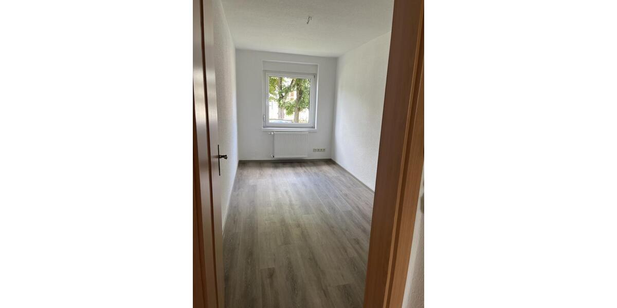 Erdgeschoßwohnung Zerbst (Anhalt) - 4 Zimmer, 69 m&sup2;, 450&euro; | Angebot:26354790