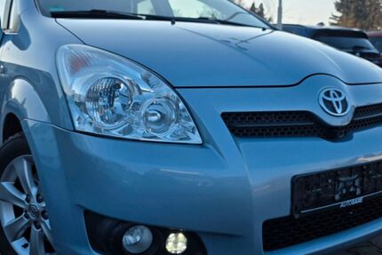 Toyota Corolla Verso 150.900 km 5.999 &euro; Zwenkau 04442