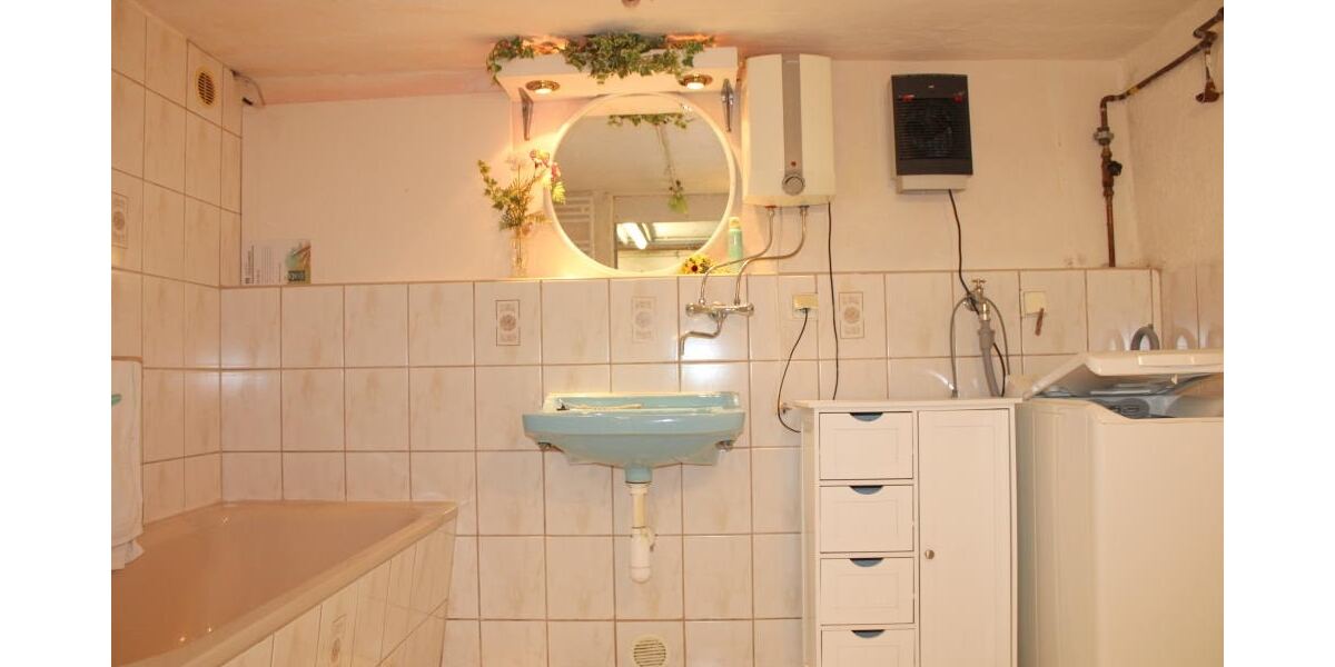 Wilthen - Eigenheim mit zwei Garagen und Garten - Reihenmittelhaus Wilthen Wilthen | Angebot:26149193
