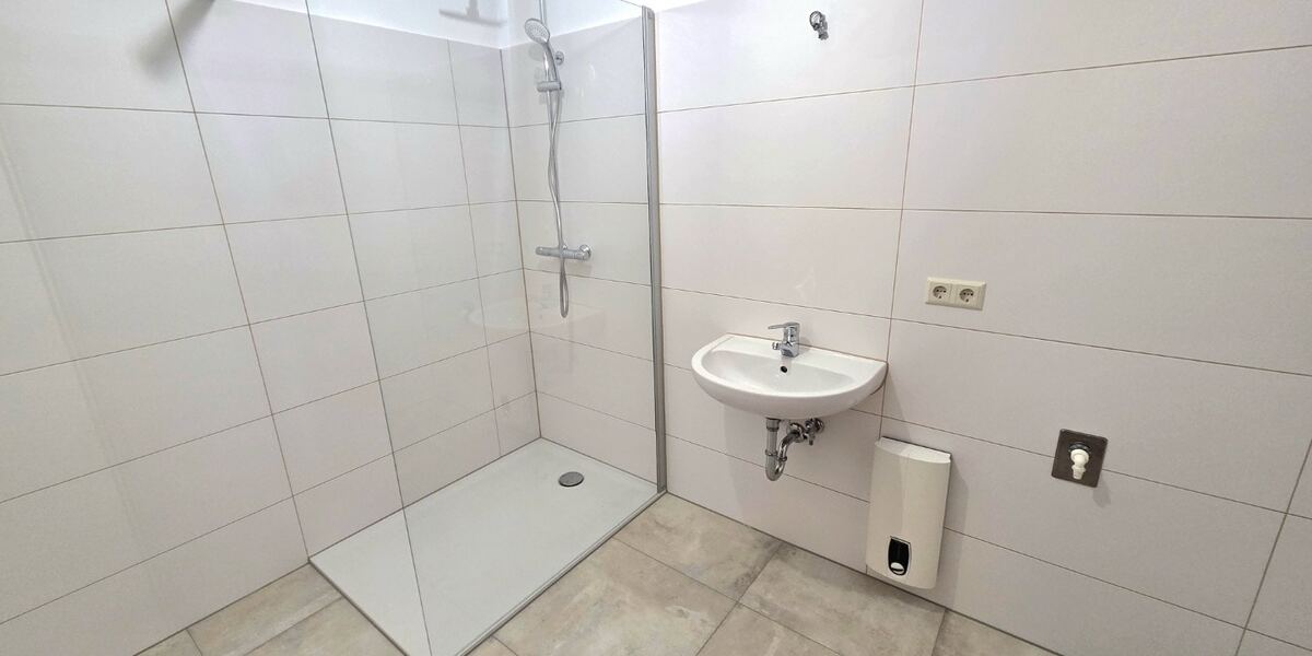 2-Zimmer-Wohnung mit PKW-Stellplatz! Barrierefrei! Ideal für Eigennutzer oder Kapitalanleger! - Erdgeschoßwohnung Burgstädt | Angebot:25645940