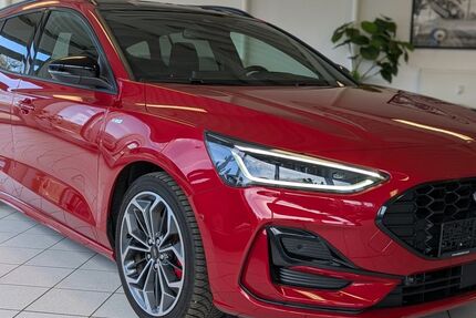 Ford Focus 13.179 km 23.980 &euro; Homberg (Efze) 34576