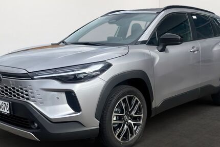 Toyota Corolla Cross 1.500 km 40.420 € Villingen-Schwenningen 78048