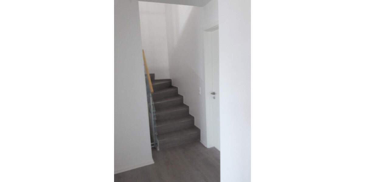 Etagenwohnung Tornesch - 3 Zimmer, 96 m&sup2;, 1.350&euro; | Angebot:24696720