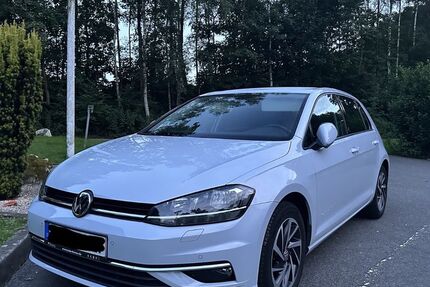 VW Golf 124.000 km 10.950 &euro; Kirchlengern 32278