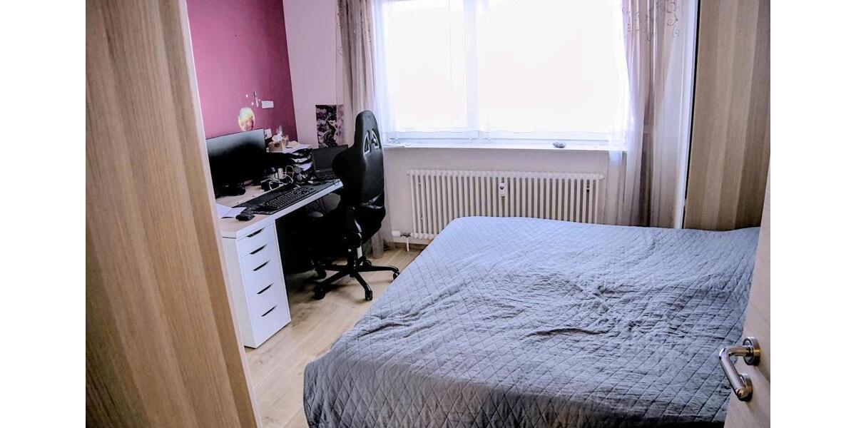 4,5-Zimmer-Wohnung (104 qm) |Hochheim | provisionsfrei| 2 Balkone 4.5 zimmer