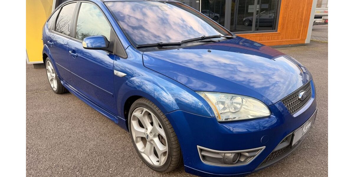 Ford Focus 177.000 km 6.000 &euro; Dillingen 66763
