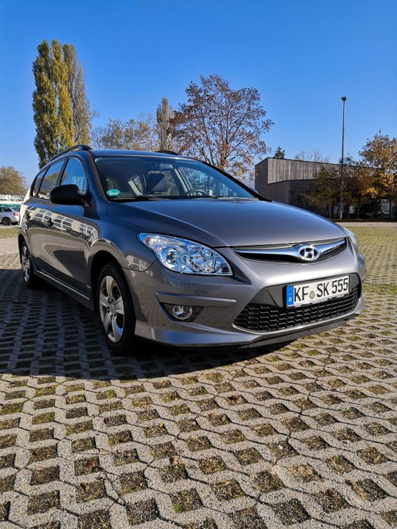 i30